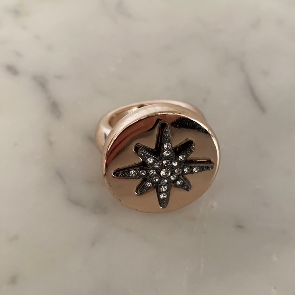 FOREVER 21 Starburst Signet Ring